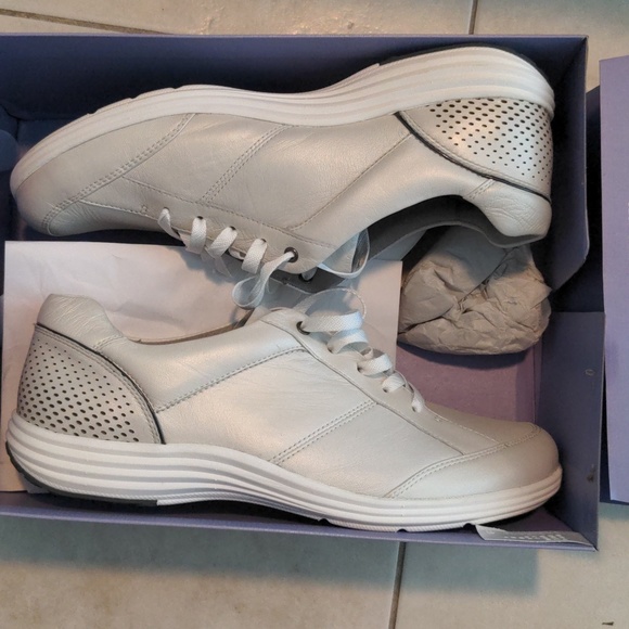 Aravon - Womens Beaumont Lace Memory Foam Lifestyle Casual Sneakers - Picture 2 of 9